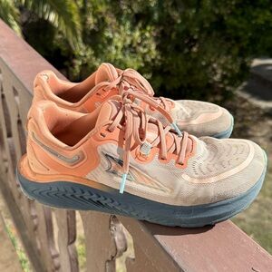 Altra Women's 9 paradigm 7